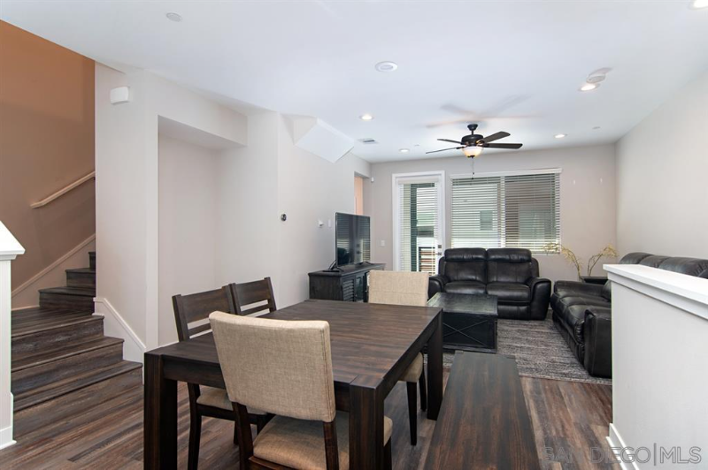 709 Anchor Ct - Photo 4 of 19