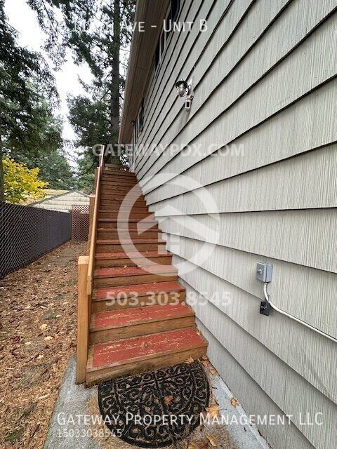 941 Northeast 113th Avenue #B - Photo 5 of 25