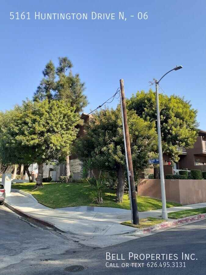 5161 Huntington Dr N #06 - Photo 7 of 11