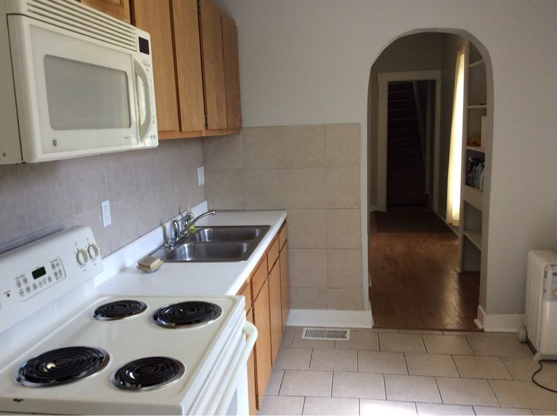 211 Burns Ave - Photo 6 of 11