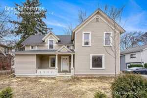 featured image of 1017 Washtenaw Rd #2