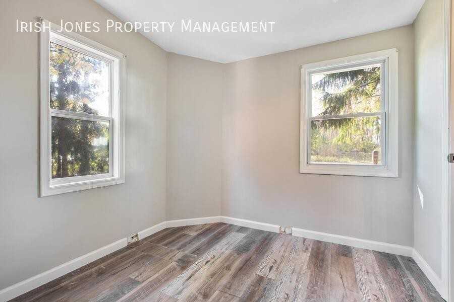 5875 Lakeview Ter - Photo 5 of 17