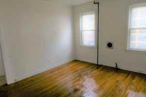 featured image of 27 Robinson St