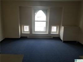 featured image of 31 S Franklin St #3