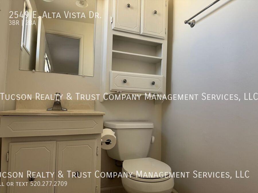 2549 E Alta Vista St - Photo 7 of 16