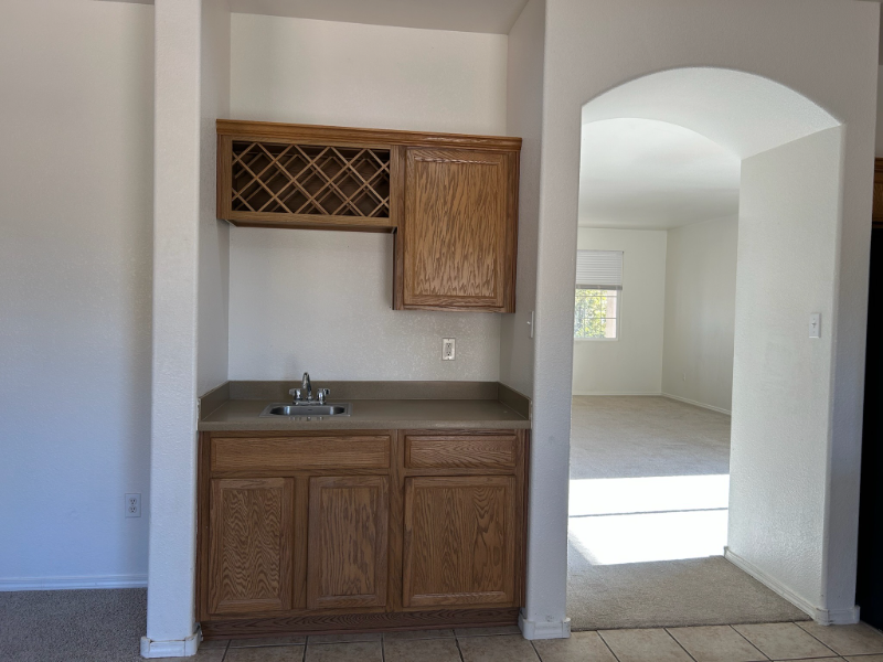 3723 Oasis Springs Rd Ne - Photo 4 of 20