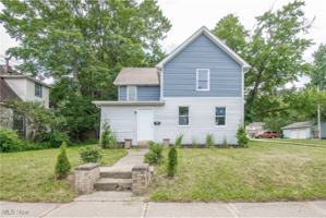 featured image of 225 E Bergey St