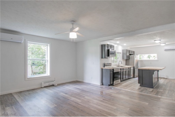 225 E Bergey St - Photo 3 of 20