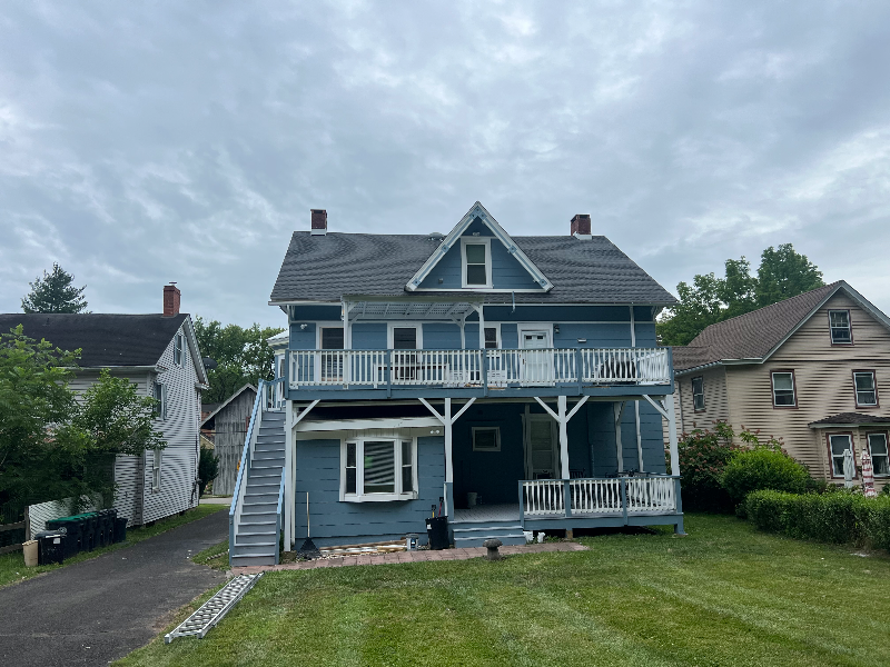 92 Spring Garden St - Photo 2 of 15