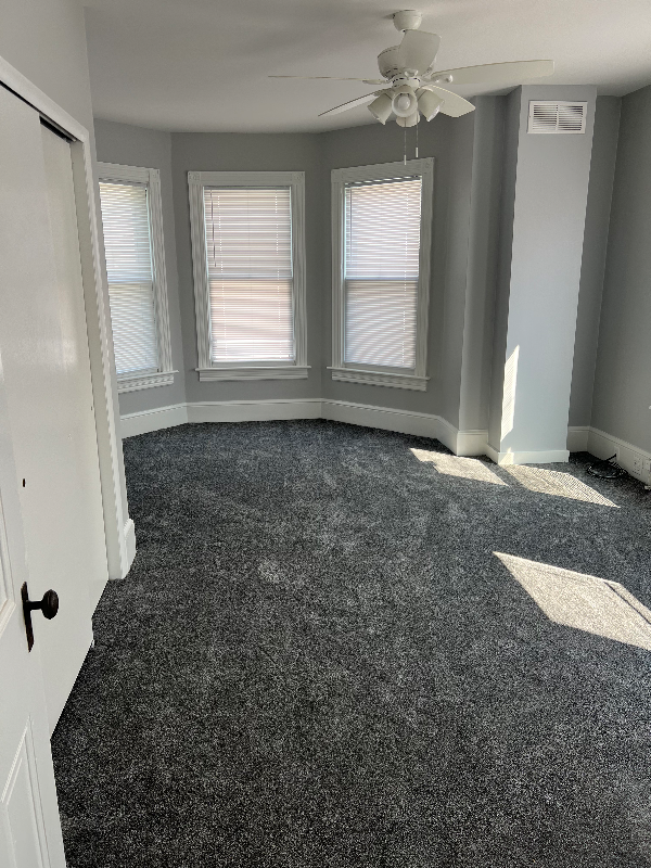 92 Spring Garden St - Photo 3 of 15