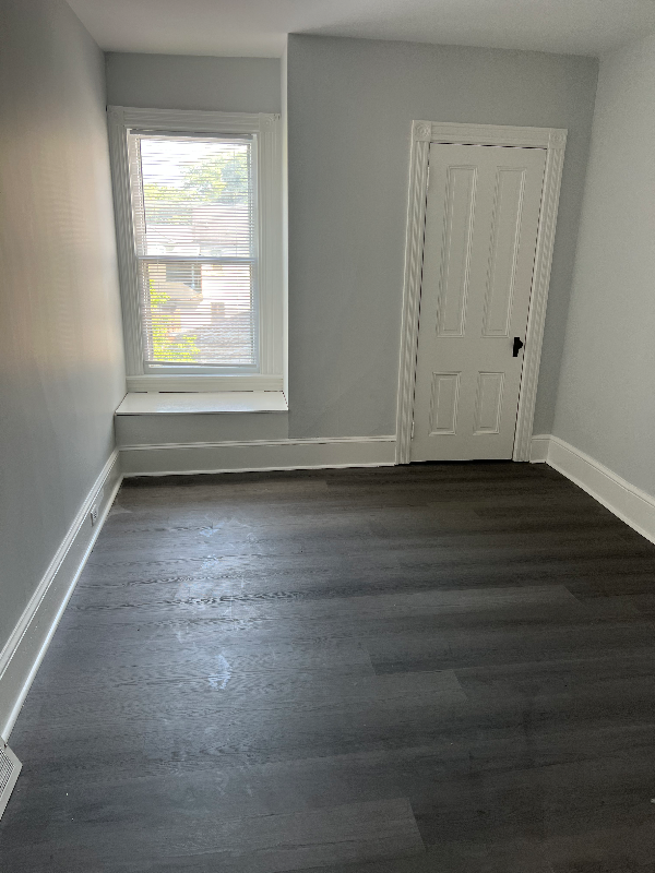 92 Spring Garden St - Photo 7 of 15