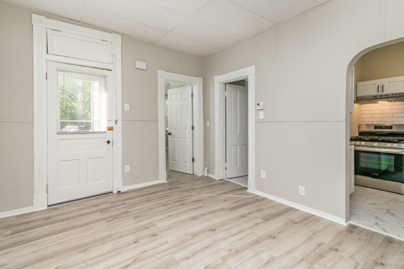 517 Highland Pike - Photo 3 of 11