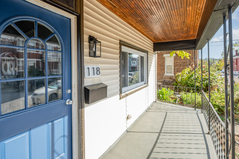 118 E 19th St - Photo 2 of 12