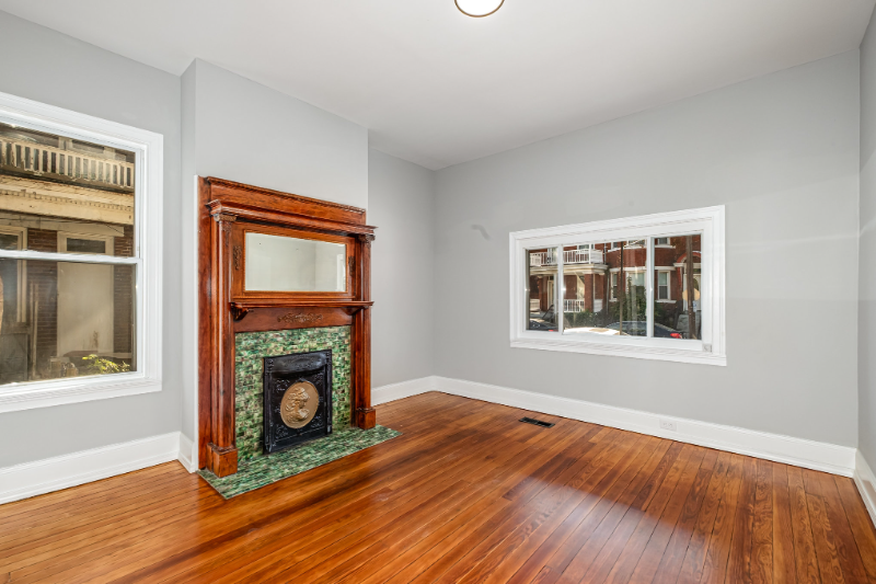 118 E 19th St - Photo 3 of 12