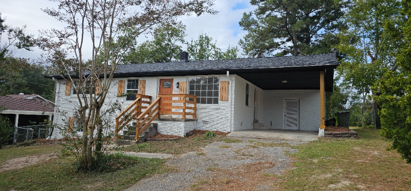 1613 Edgemore Rd - Photo 3 of 19