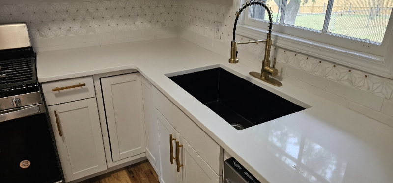 1613 Edgemore Rd - Photo 7 of 19