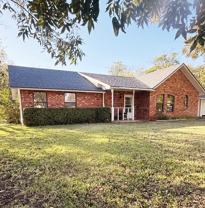 1106 N Harrison Ave - Photo 1 of 1