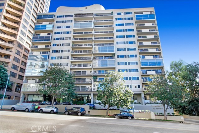 10450 Wilshire Boulevard #12A - Photo 2 of 18