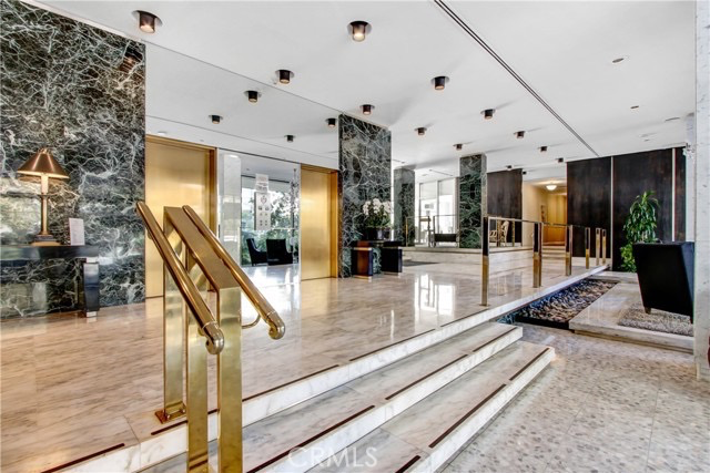 10450 Wilshire Boulevard #12A - Photo 5 of 18