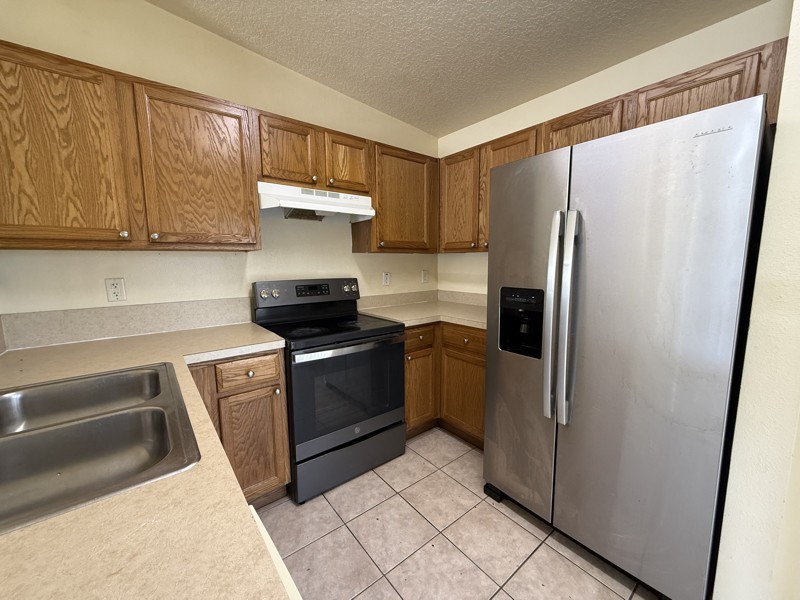 731 Squirrel Ct - Photo 7 of 15