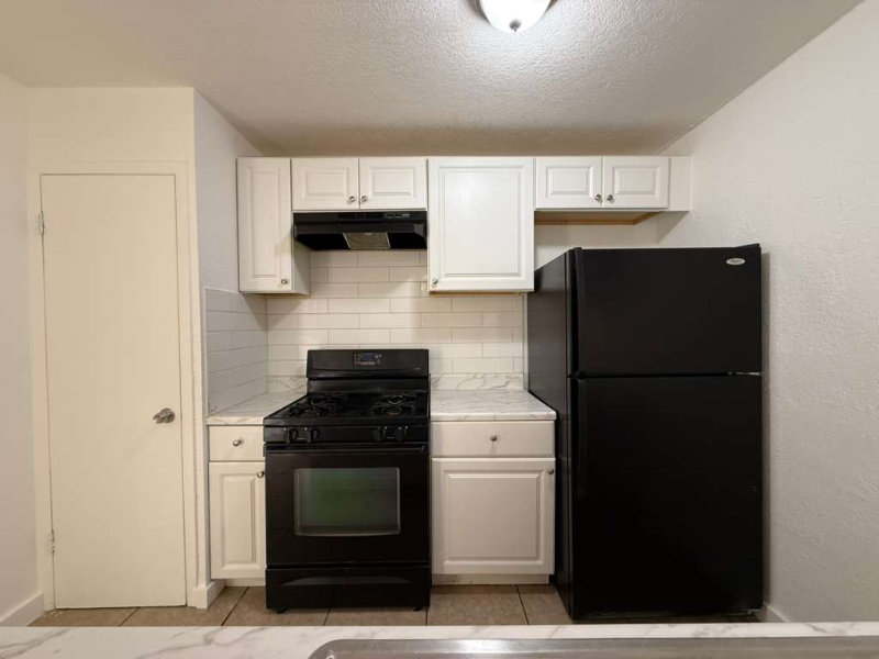 4107 Hunting Path - Photo 3 of 17