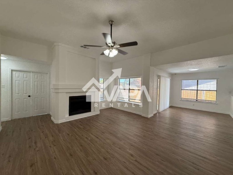 7916 Pepper Trl - Photo 7 of 19