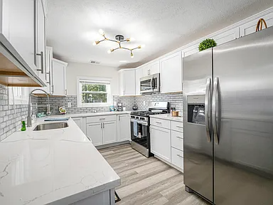 10508 W 129th Ave - Photo 2 of 15