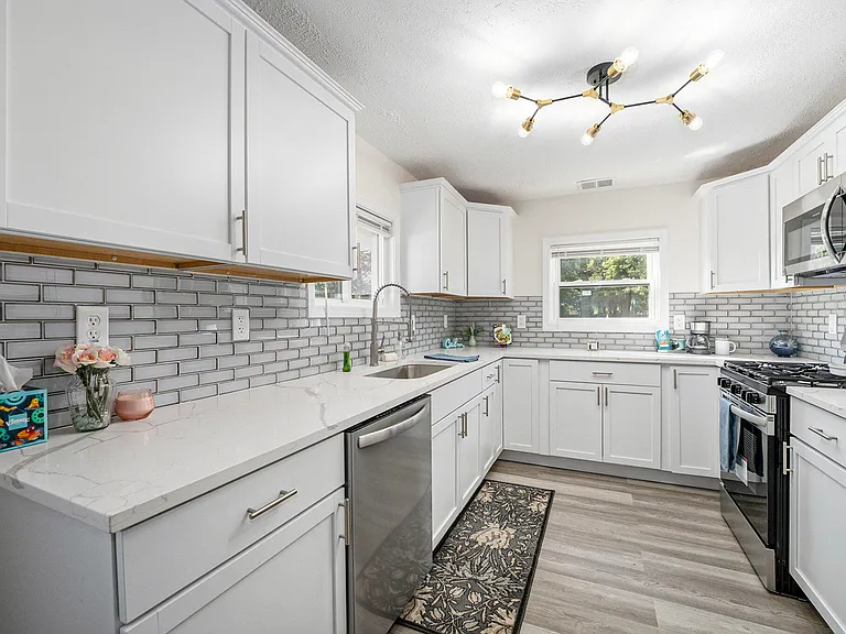 10508 W 129th Ave - Photo 3 of 15