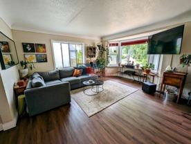 908 Wolff St - Photo 1 of 1