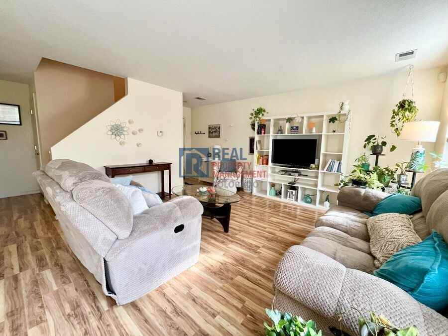 5443 S Quatar Ct - Photo 4 of 15