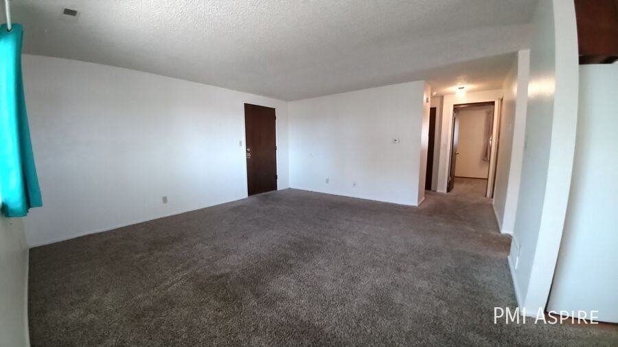 1701 Warren Avenue #4 - Photo 5 of 15