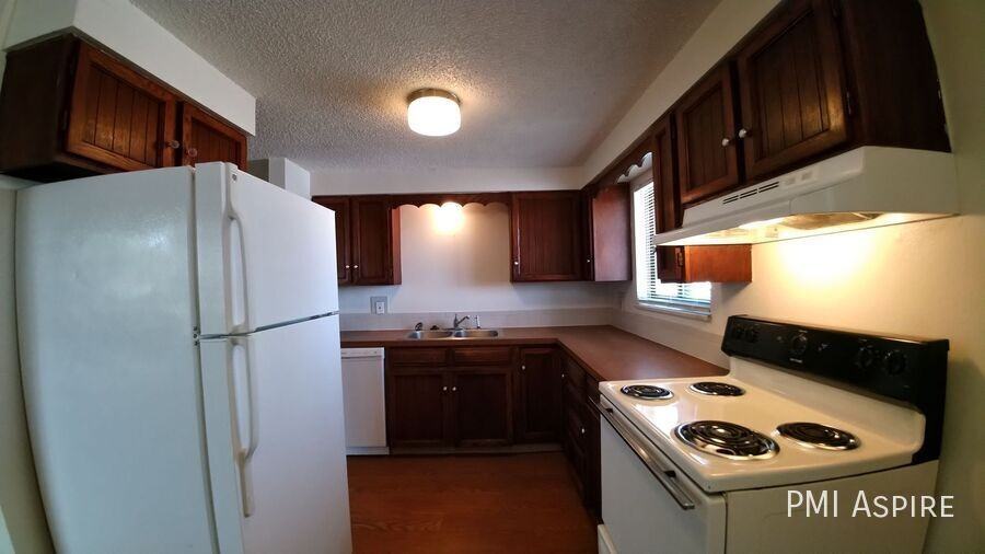 1701 Warren Avenue #4 - Photo 7 of 15