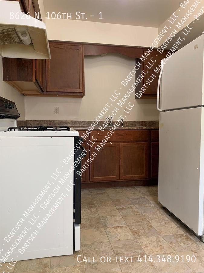 8626 North 106th Street #1 - Photo 3 of 6