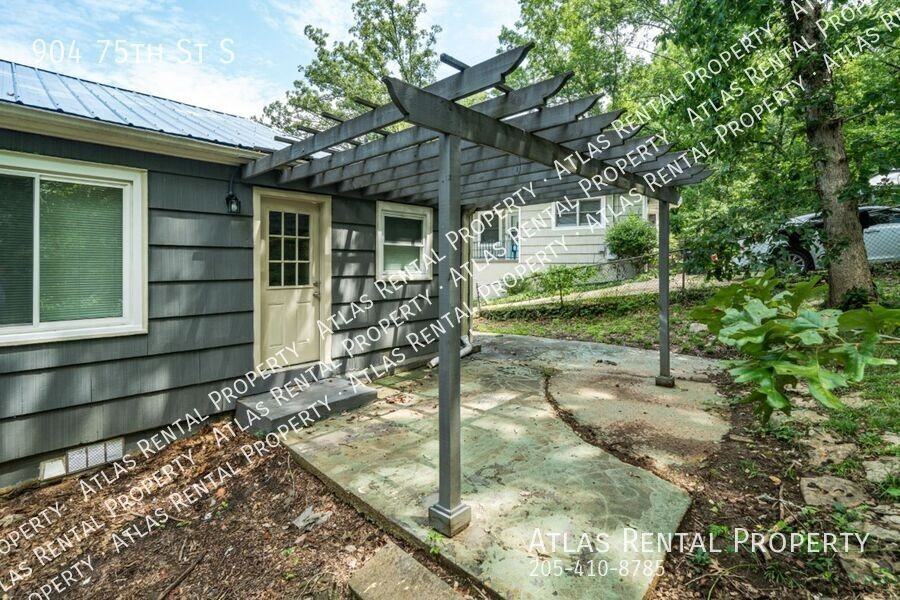 904 75th Street South - Photo 4 of 22