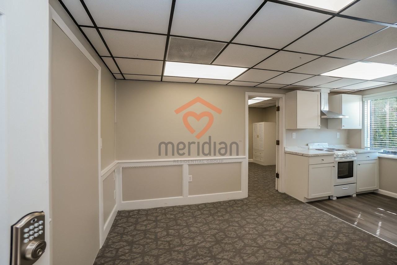 1BR Furnished and All utilities included! - Photo 5 of 17