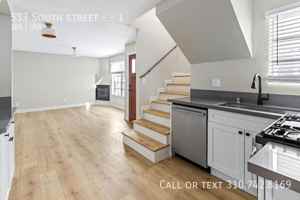 featured image of 533 South St #1