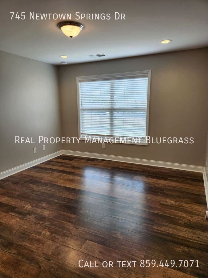 745 Newtown Springs Dr - Photo 3 of 15