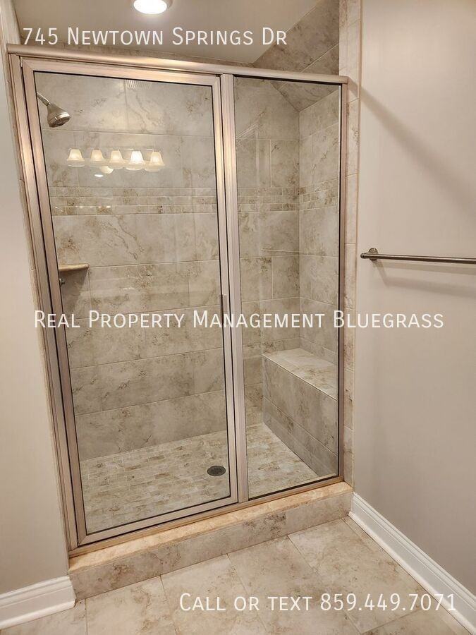 745 Newtown Springs Dr - Photo 5 of 15