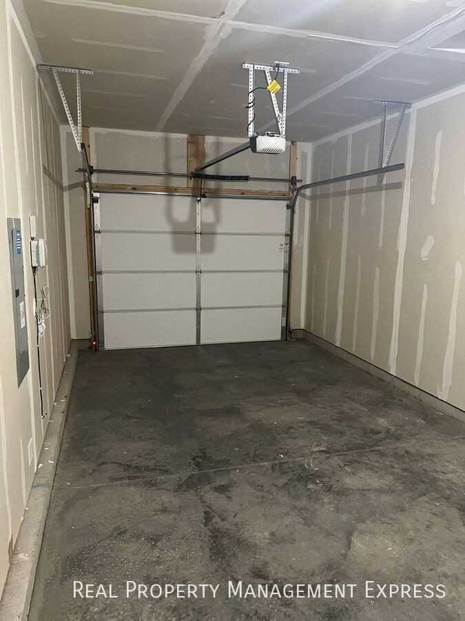 9606 West Tunis Drive - Photo 2 of 14