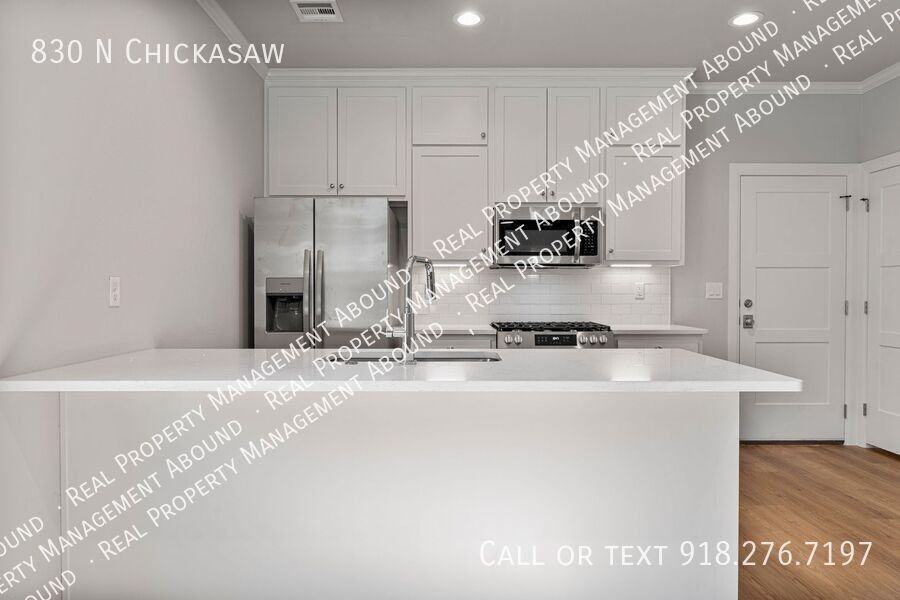 830 Chickasaw Avenue - Photo 2 of 23