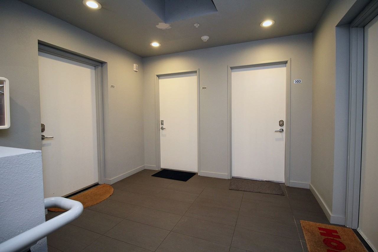 1480 N Jarrett St #303 - Photo 4 of 18