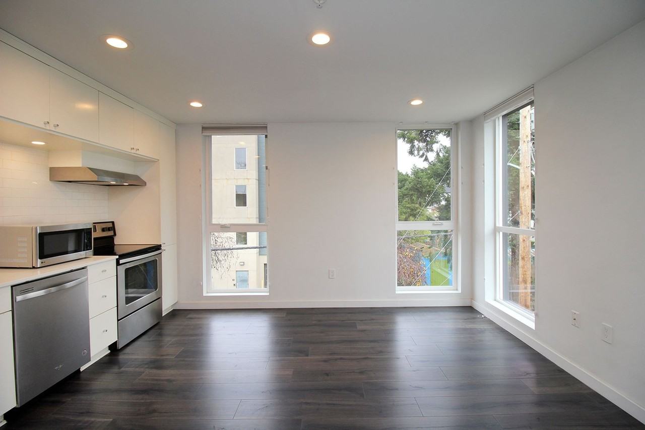 1480 N Jarrett St #303 - Photo 7 of 18