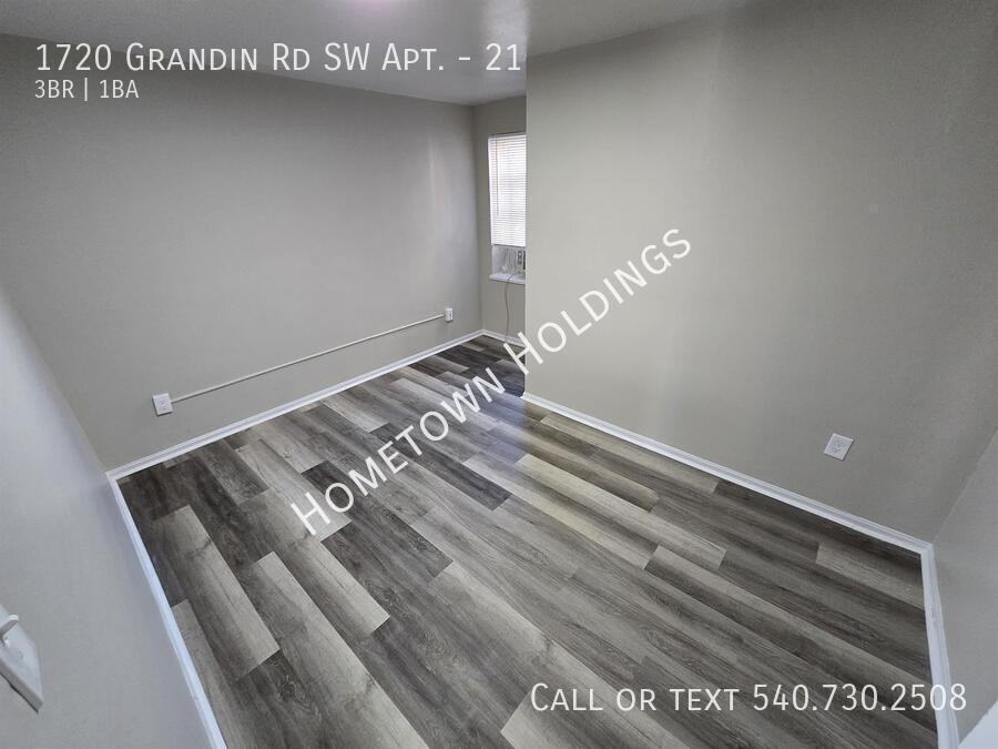 1720 Grandin Road Southwest #21 - Photo 5 of 8