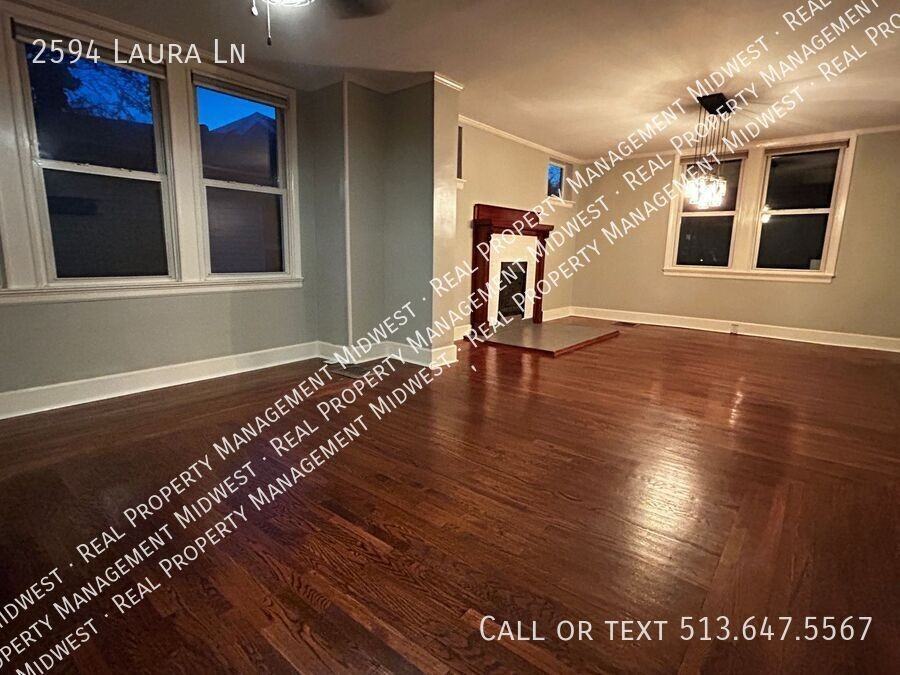 2594 Laura Lane - Photo 6 of 22