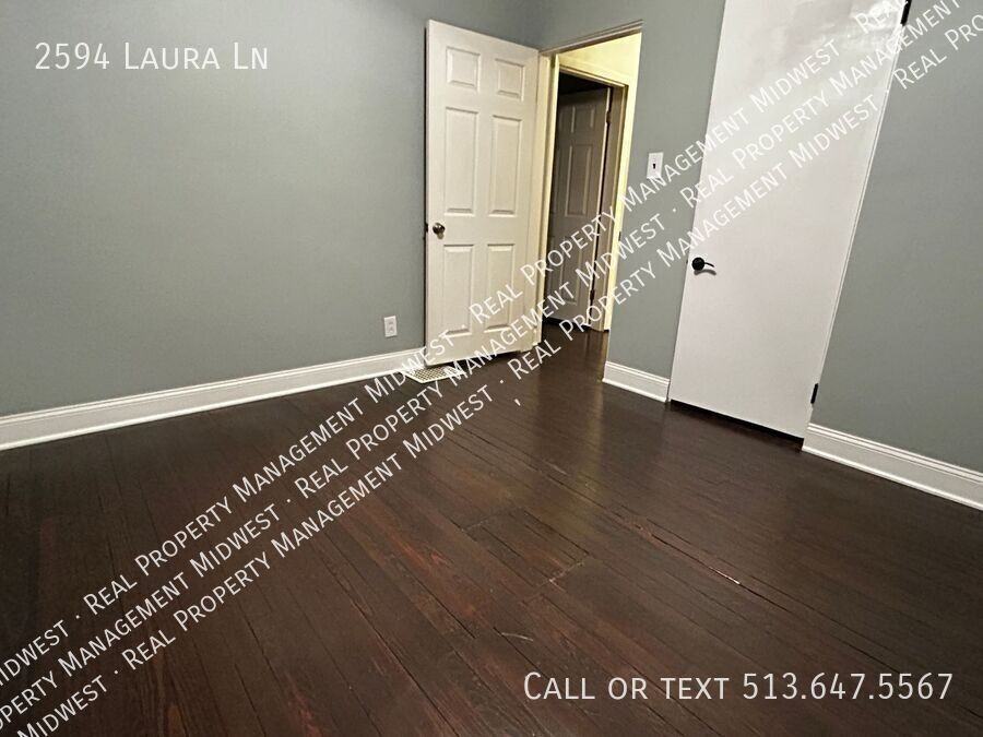 2594 Laura Lane - Photo 7 of 22
