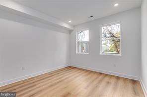 511 West York Street #2 - Photo 5 of 18