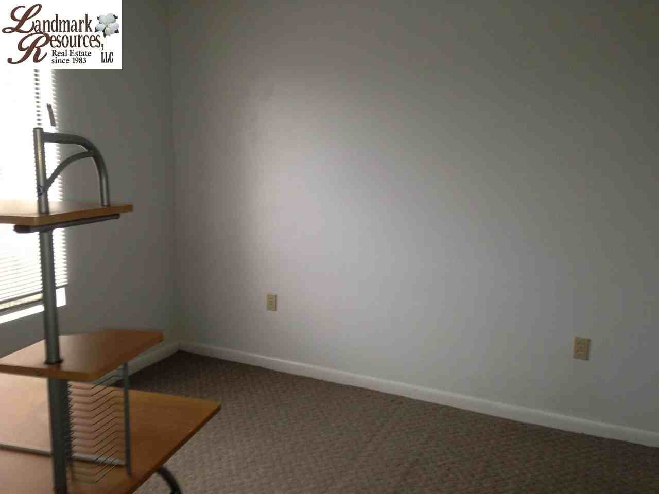 1600 Park Circle #1211 - Photo 5 of 7