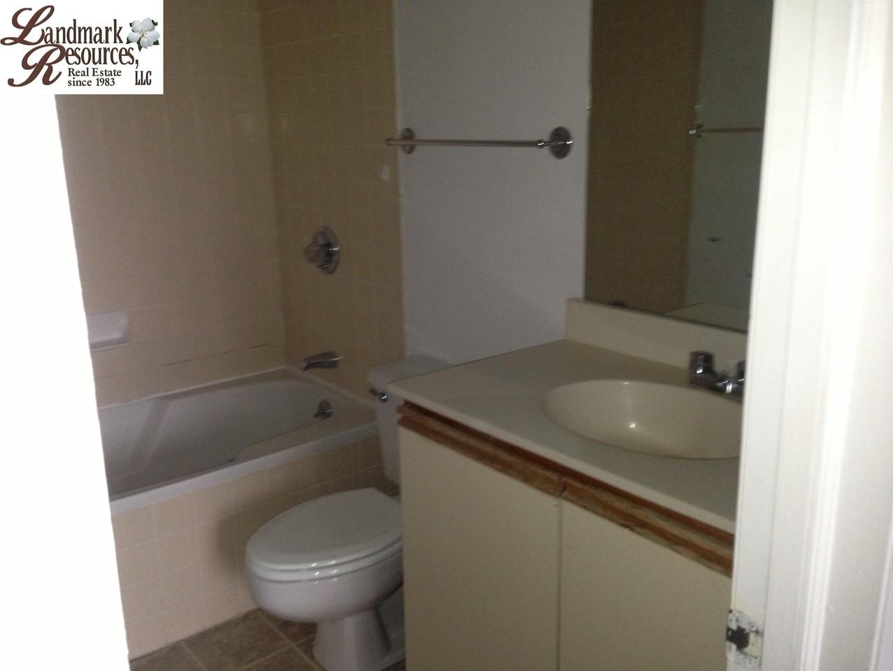 1600 Park Circle #1211 - Photo 7 of 7