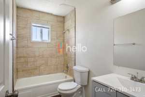 featured image of 984 E Saxony Dr