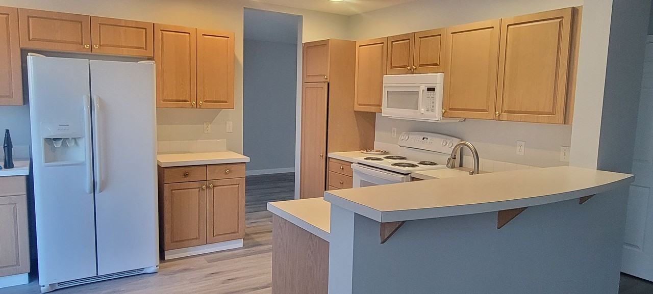 1807 62nd Court Southeast - Photo 3 of 19